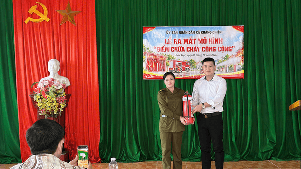 RA MẮT MÔ HÌNH “ĐIỂM CHỮA CHÁY CÔNG CỘNG”
